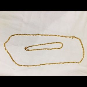 14k Italian Gold twisted necklace and Bracelet Set